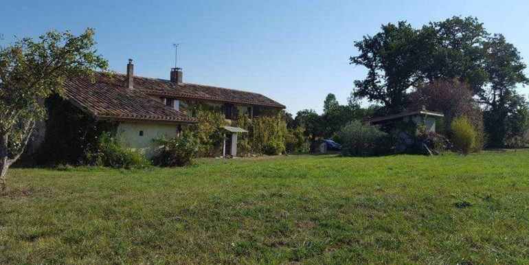Ancien relais de poste à vendre Mauvezin 32 Gers