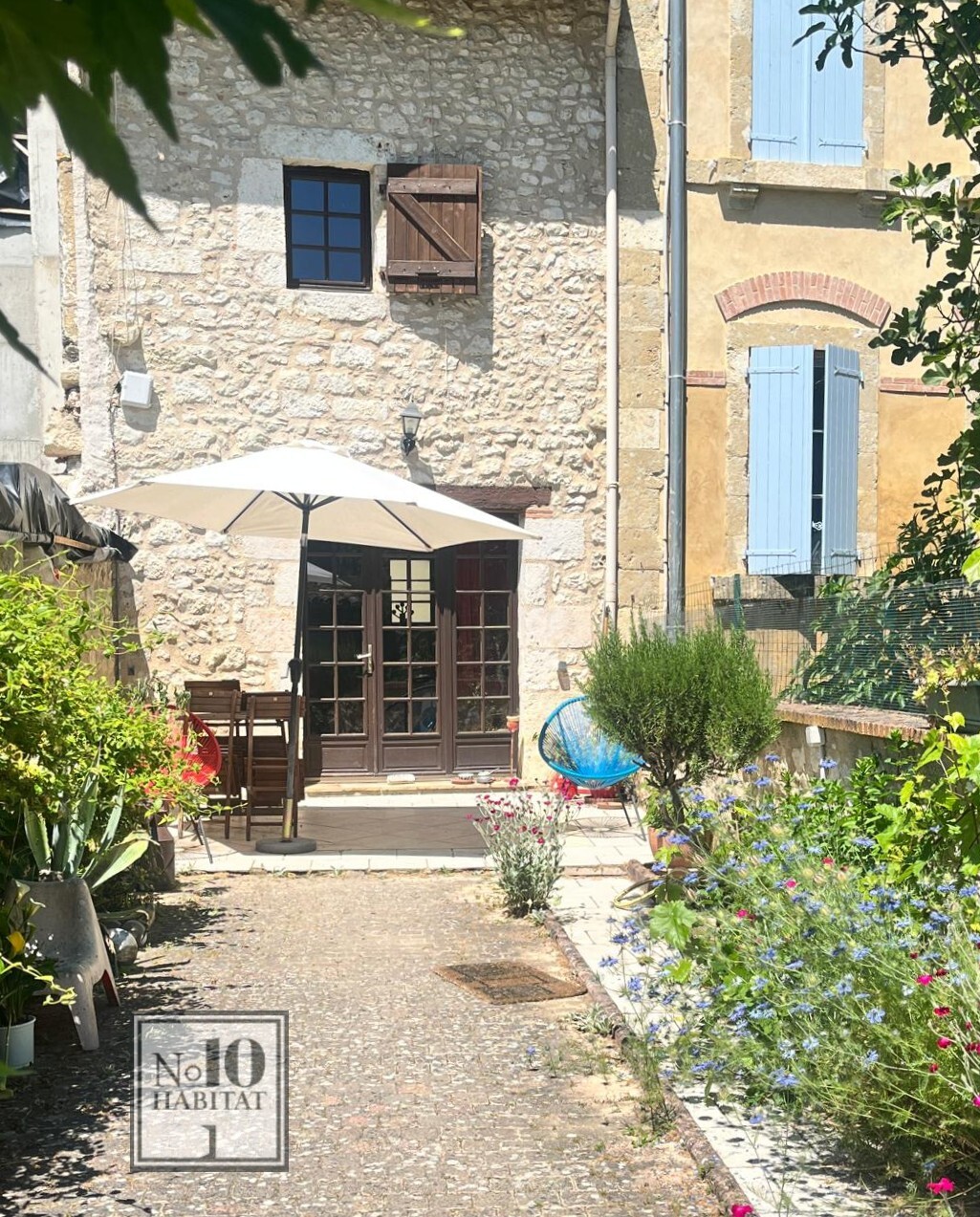 Maison de village avec jardin au cœur de Sarrant